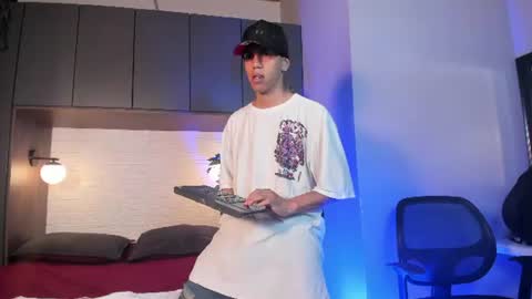 Lucca Moreti online show from July 2026 03:53:01 AM