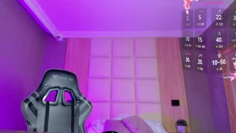 L U C C I A online show from July 2026 04:04:02 AM