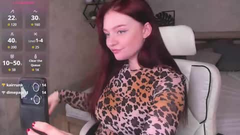 Snapshot of luccy_mullinss chatting on March 2026 05:38:01 PM Gloria online show from March 2026 05:38:01 PM