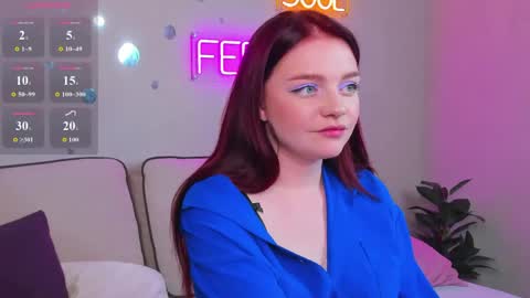 Snapshot of luccy_mullinss chatting on April 2026 05:36:01 PM Gloria online show from April 2026 05:36:01 PM