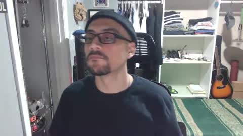 Luchi Luchano online show from November 2025 08:31:01 PM