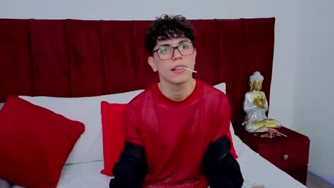 Lucho online show from April 2026 04:06:02 AM