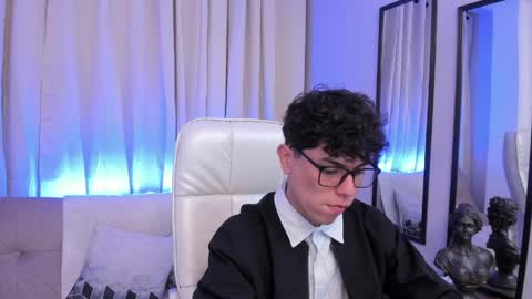 Lucho online show from April 2026 03:33:01 AM