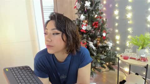 Snapshot of luci_fer15 chatting on December 2024 01:02:02 AM Luci y Fer online show from December 2024 01:02:02 AM