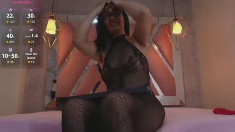 Snapshot of luci_lane_ chatting on April 2026 07:00:01 PM Luci online show from April 2026 07:00:01 PM