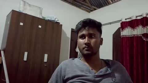 luci_ri online show from April 2026 06:47:02 AM