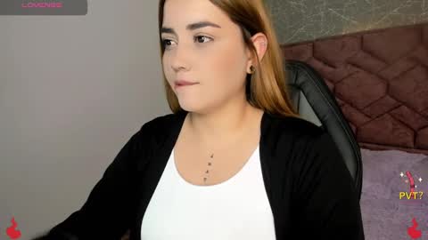 Snapshot of lucia_star_ chatting on December 2024 07:11:02 PM lucia star  online show from December 2024 07:11:02 PM