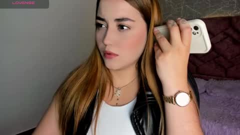 Snapshot of lucia_star_ chatting on December 2024 05:03:01 PM lucia star  online show from December 2024 05:03:01 PM