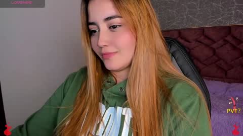 Snapshot of lucia_star_ chatting on January 2025 05:10:02 AM lucia star  online show from January 2025 05:10:02 AM