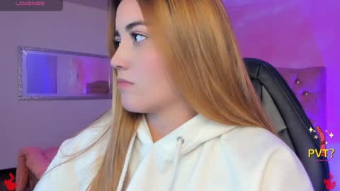 Snapshot of lucia_star_ chatting on February 2025 05:52:02 AM lucia star  online show from February 2025 05:52:02 AM