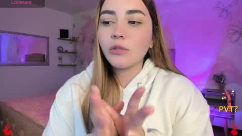 Snapshot of lucia_star_ chatting on February 2025 05:42:02 AM lucia star  online show from February 2025 05:42:02 AM