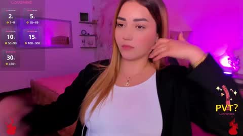 Snapshot of lucia_star_ chatting on March 2025 02:43:02 AM lucia star  online show from March 2025 02:43:02 AM