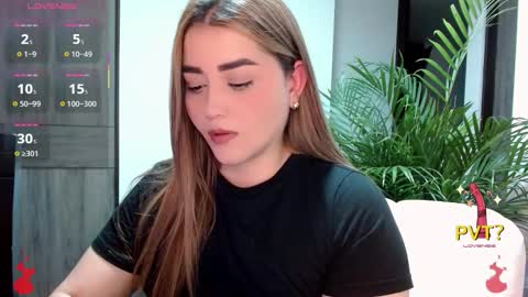 Snapshot of lucia_star_ chatting on October 2025 11:05:01 PM lucia star  online show from October 2025 11:05:01 PM