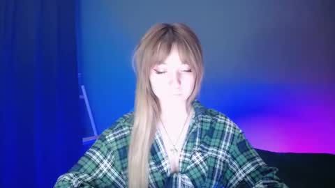 Lucy online show from March 2025 10:55:02 PM