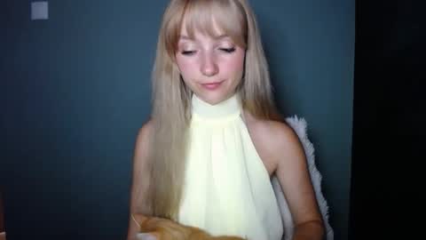 Lucy online show from September 2025 02:39:02 PM