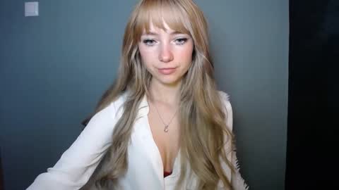 Lucy online show from October 2025 07:45:01 AM