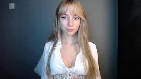 Lucy online show from November 2025 07:30:01 PM