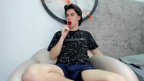 Snapshot of lucian_greyy chatting on October 2025 04:02:01 AM lucian_greyy online show from October 2025 04:02:01 AM