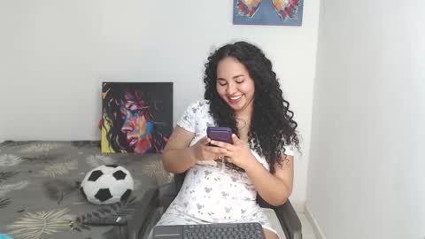 luciana online show from September 2025 06:42:02 PM