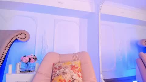 Snapshot of luciana_roa chatting on April 2026 08:32:01 PM Luciana online show from April 2026 08:32:01 PM