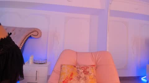 Snapshot of luciana_roa chatting on May 2026 07:29:01 PM Luciana online show from May 2026 07:29:01 PM