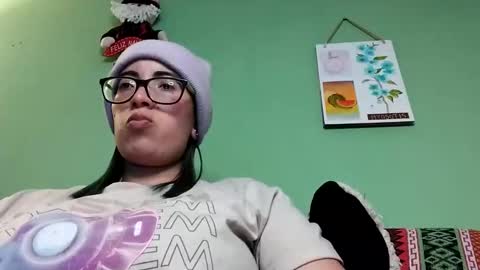 Snapshot of lucianacapisce chatting on February 2025 07:09:01 PM Dani 3 online show from February 2025 07:09:01 PM