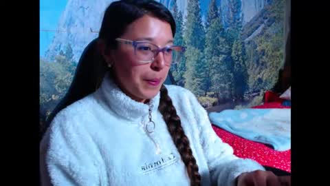 Snapshot of lucianahalen chatting on September 2025 02:06:01 AM Lucy online show from September 2025 02:06:01 AM