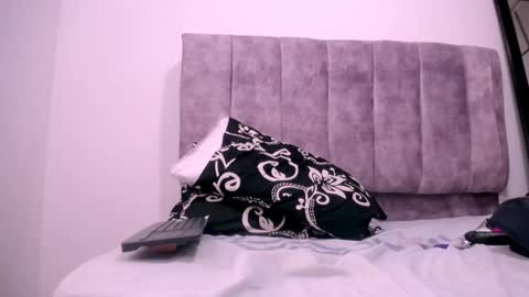 lucianahardmand online show from September 2025 06:33:02 PM