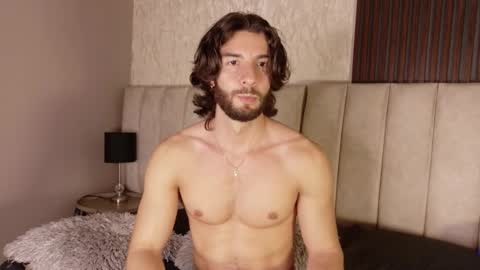 Snapshot of luciano_ferrer chatting on October 2025 10:21:01 PM Luciano online show from October 2025 10:21:01 PM