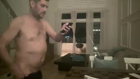 Snapshot of lucianopc chatting on December 2025 02:53:02 AM lucianopc online show from December 2025 02:53:02 AM