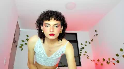 Snapshot of lucianromeo17 chatting on February 2025 04:39:02 AM Lucy or Lucian 3 Come to my social Links3 online show from February 2025 04:39:02 AM