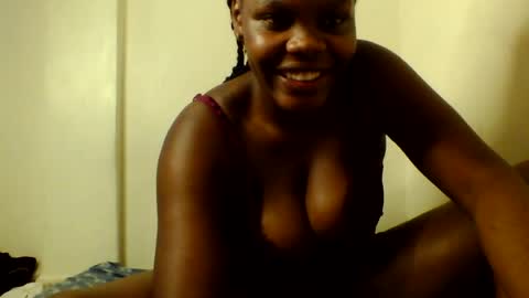 luciaresa online show from July 2026 01:35:02 PM
