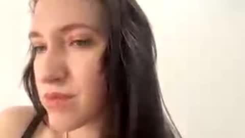 Mary online show from November 2025 07:03:02 PM