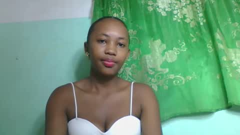 Snapshot of lucie196645 chatting on May 2026 05:45:01 AM lucie196645 online show from May 2026 05:45:01 AM