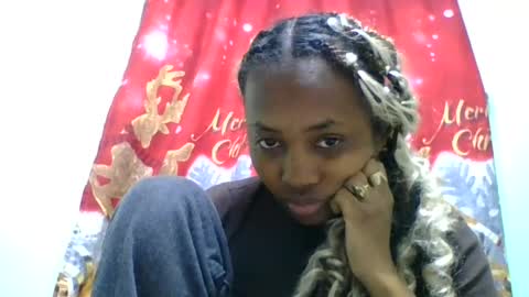 lucie196645 online show from June 2026 04:01:02 PM