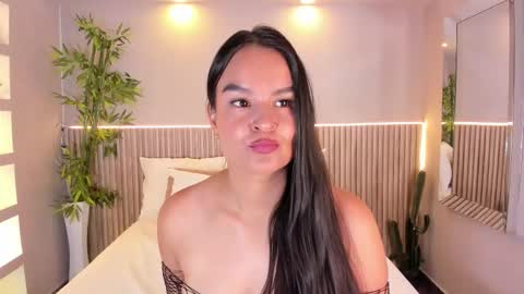 lucie online show from March 2026 05:08:01 PM