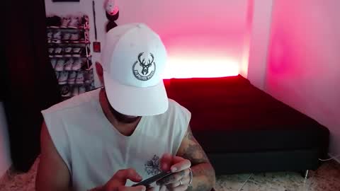 Snapshot of luciifer_hills chatting on December 2024 09:20:02 PM luciifer_hills online show from December 2024 09:20:02 PM