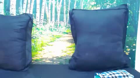 Snapshot of lucile_carrie chatting on June 2026 07:12:01 PM Lucile Carrie online show from June 2026 07:12:01 PM