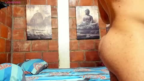 Snapshot of luck_andrew chatting on April 2026 03:50:01 PM luck_andrew online show from April 2026 03:50:01 PM