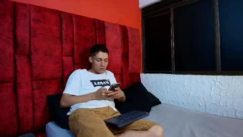 LUCK AND SAMUEL online show from April 2026 02:17:02 AM