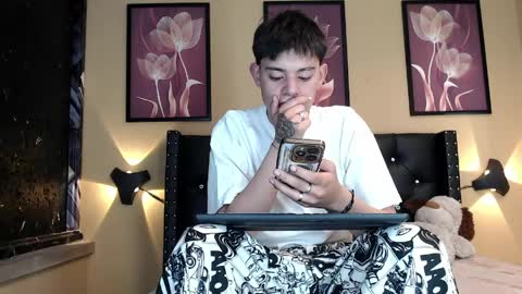 luckk_ online show from April 2026 04:12:01 AM