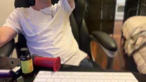 Snapshot of lucky_bme chatting on May 2026 12:27:02 AM lucky_bme online show from May 2026 12:27:02 AM