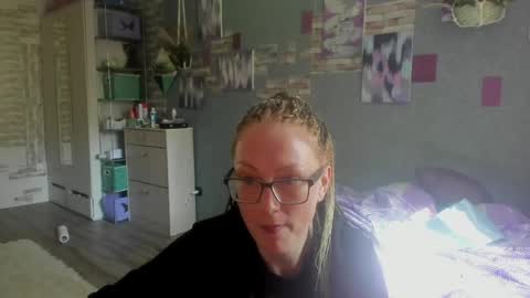 lucky_licky20 online show from June 2026 02:40:01 AM