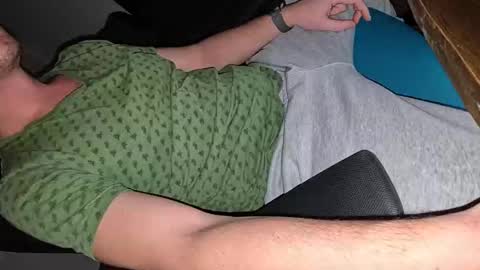 Snapshot of luckybong chatting on December 2024 10:02:02 PM luckybong online show from December 2024 10:02:02 PM