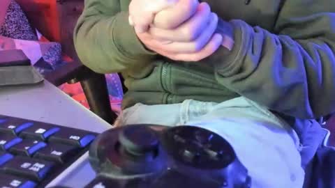 Snapshot of luckydrakex chatting on November 2025 09:25:02 PM Lucky online show from November 2025 09:25:02 PM