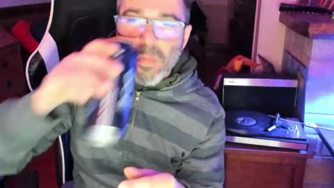 Snapshot of luckydrakex chatting on April 2026 06:35:01 PM Lucky online show from April 2026 06:35:01 PM