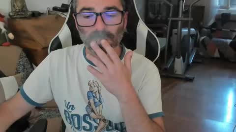 Snapshot of luckydrakex chatting on May 2026 06:05:02 PM Lucky online show from May 2026 06:05:02 PM