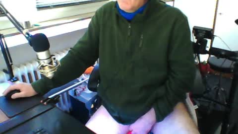 Snapshot of luckyfreak1 chatting on April 2026 01:41:01 PM call me Stefan online show from April 2026 01:41:01 PM