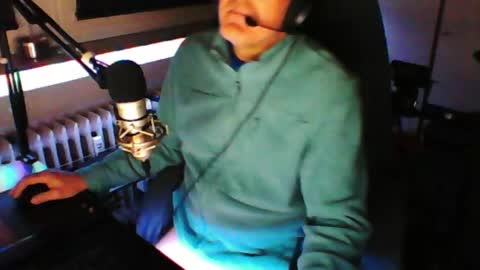 Snapshot of luckyfreak1 chatting on April 2026 10:51:02 PM call me Stefan online show from April 2026 10:51:02 PM