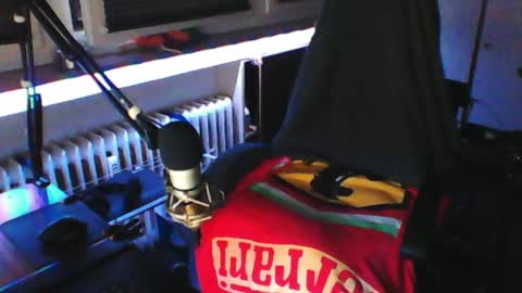 Snapshot of luckyfreak1 chatting on April 2026 06:44:02 PM call me Stefan online show from April 2026 06:44:02 PM